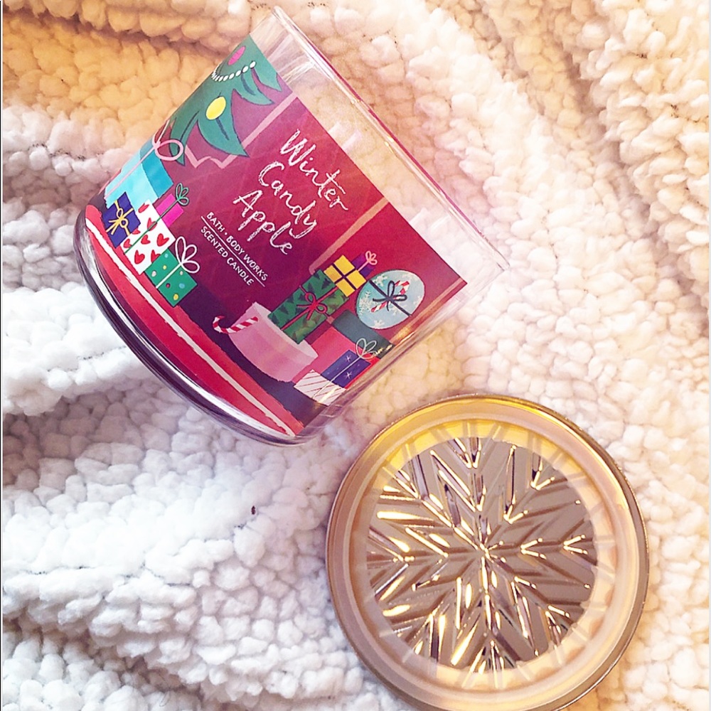 Bath and Body Works Winter Candy Apple Candle 🍎
